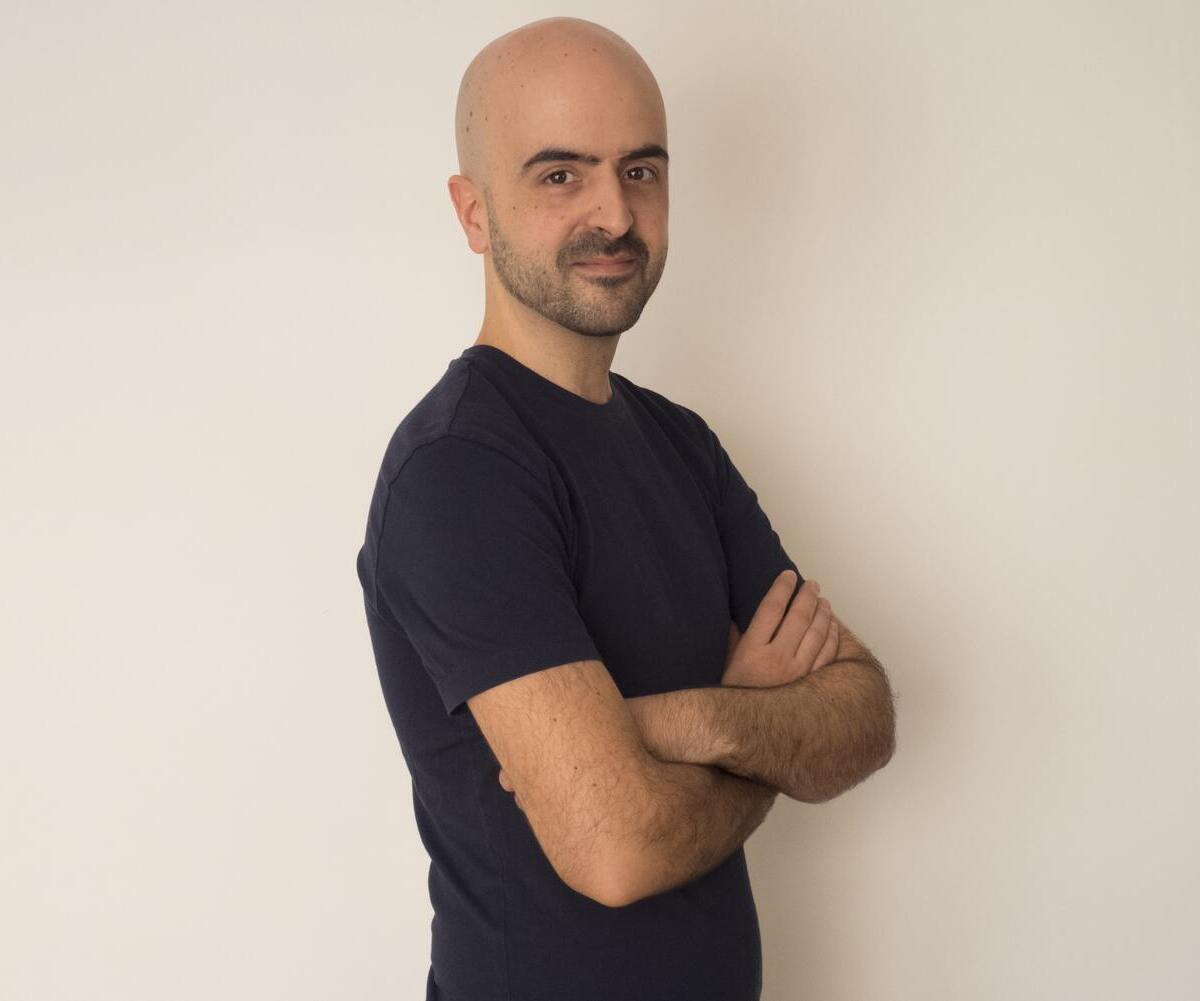 santi-laresgoiti-blank-min