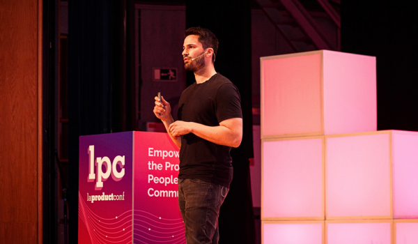 Afonso Malo Franco, Product Director en Easee, en su conferencia en LPCMAD23