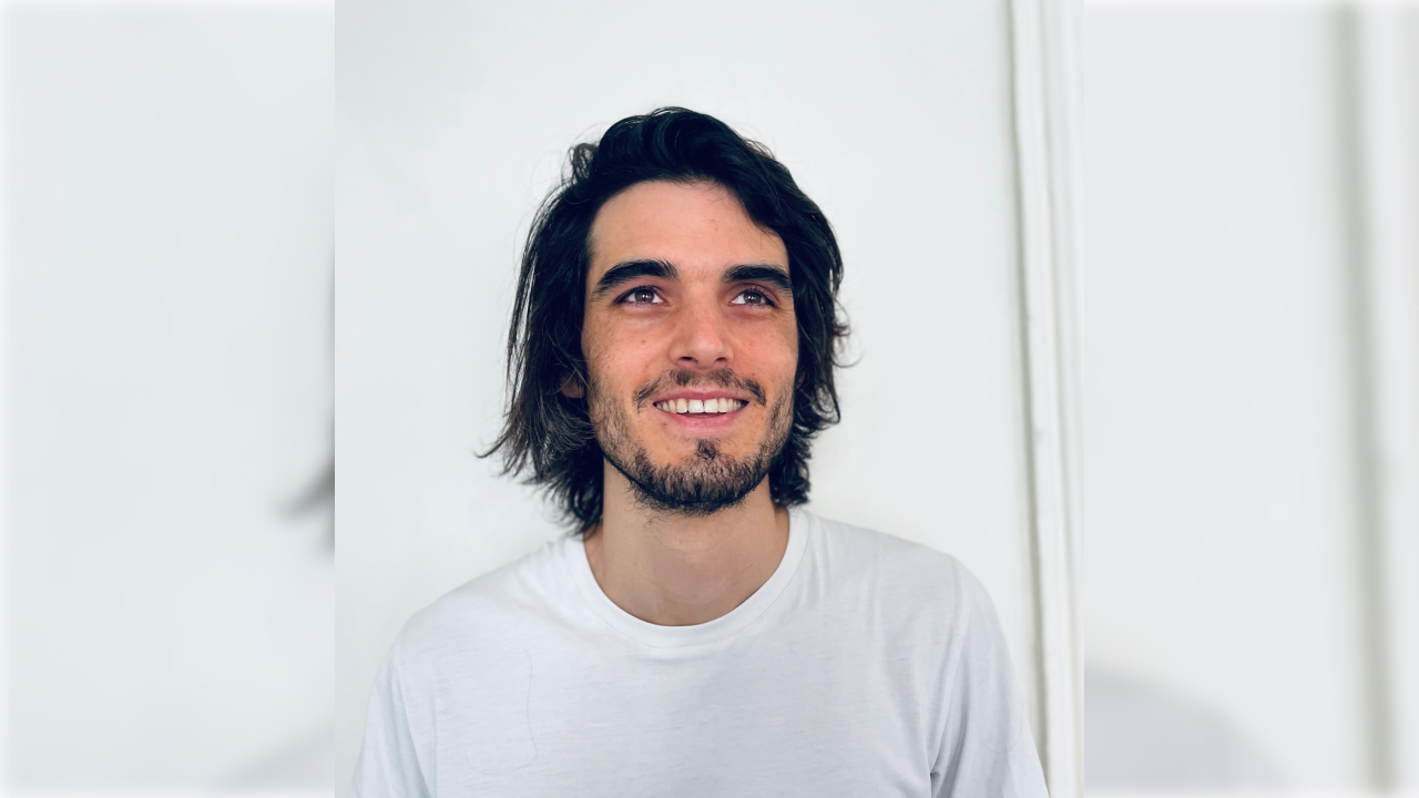 valentin ménard group product manager en mano mano